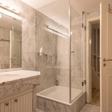 Achter Duenem, Whg 4 *